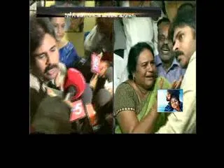 pawan Kalyan consoles Vinod Royal family - Sakshi