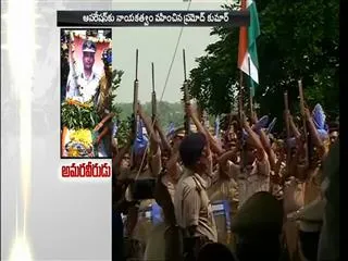 CRPF officer killed in gunfight after unfurling tricolour in Srinagar - Sakshi
