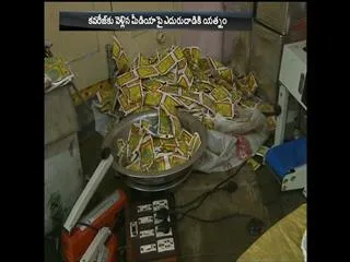 Police ride on Manufacture of fake ghee Saffron in vijayawada - Sakshi