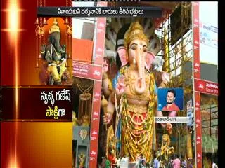 heavy devotional rush at khairatabad ganesh - Sakshi