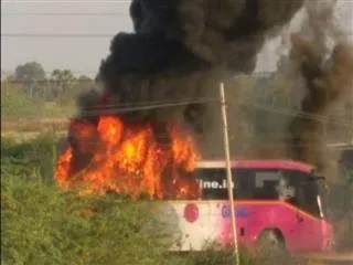 firing in rtc bus in yadadri - Sakshi
