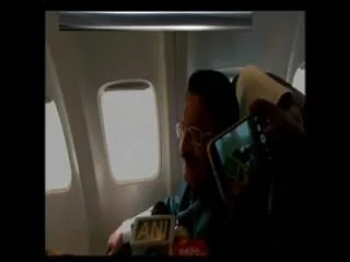 Governor  refuses to comment on ongoing political turmoil in Tamil Nadu - Sakshi