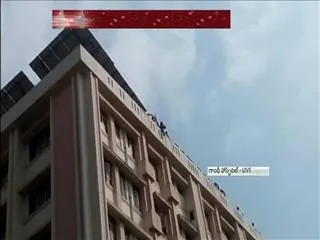 Home Guards Protests Continue In Front Gandhi Hospital - Sakshi