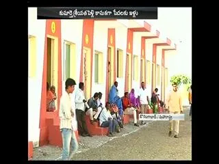 Aurangabad businessman distributes 90 houses as daughter’s wedding gift - Sakshi