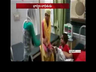 Two wife fight for their husband at Hospital in Gwalior - Sakshi