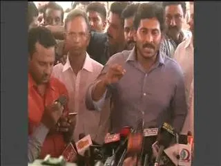 ys jagan mohan reddy visit Munagalapalem - Sakshi