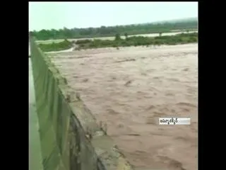 Flood Alert Sounded In Jammu & Kashmir After Heavy Rains Claim One Life - Sakshi