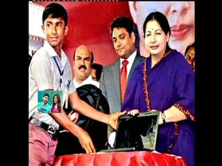 jayalalithaa is well, says apollo hospital - Sakshi