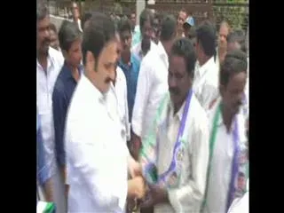 TDP Activists joined in YSRCP - Sakshi