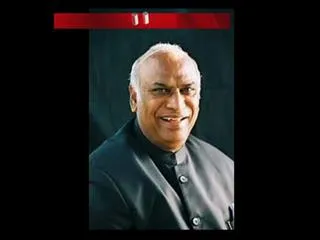 Mallikarjun Kharge set to be PAC chairman; to get cabinet rank - Sakshi