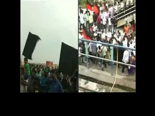 Jallikattu protest continues, DMK holds 'rail roko' agitation in Chennai - Sakshi