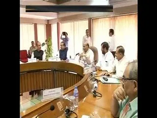 Narendra Modi and Jinping met in Hangzhou - Sakshi