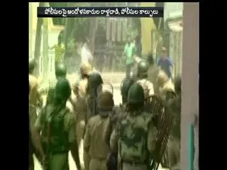 11 people died in the kashmir - Sakshi