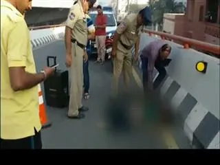 Mystery Death of kavya sri - Sakshi