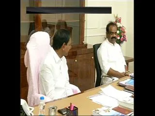 telangana cm kcr delhi trip postponed - Sakshi