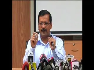 heavy scam behind demonitisation, alleges arvind kejriwal - Sakshi