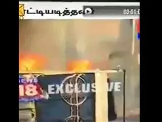 Kamal Haasan Tweets Video Of Cop Setting An Auto On Fire - Sakshi