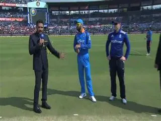 England won the toss and elected to field - Sakshi