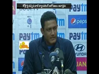 Parthiv Patel chosen over Rishabh Pant for experience, keeping skills: Anil Kumble - Sakshi