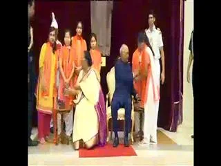 Raksha Bandhan celebrated in Rashtrapati Bhavan - Sakshi