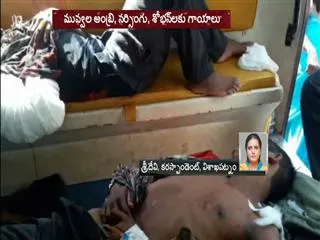 Cross firing between police and maoists in visakha forest area - Sakshi
