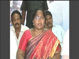 YSRCP condemns attack on dalits: Uppuleti Kalpana - Sakshi