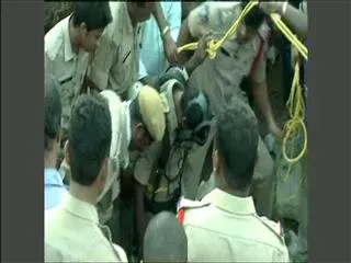 Four found dead inside manhole in Hyderabad - Sakshi