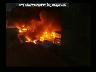 Bengaluru: This 22-year-old girl led the mob that torched 42 buses for Rs 100 and biryani - Sakshi