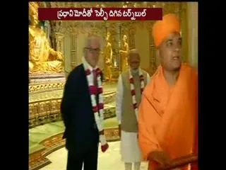 When Australian PM Malcolm Turnbull took selfie with PM Narendra modi - Sakshi