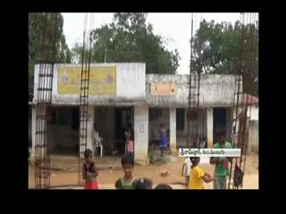Medak Govt schools struggle with poor facilities - Sakshi