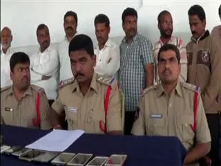 former MLA Gangadhar arrested over police rides on gambling centers - Sakshi