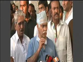dasari-narayana-rao-likely-to-recover-in-two-or-three-days-says-kims-doctors - Sakshi
