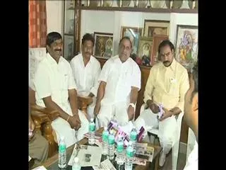 mudragada padmanabham meeting with kapu leaders - Sakshi