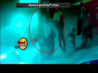 man dies in quarreling - Sakshi
