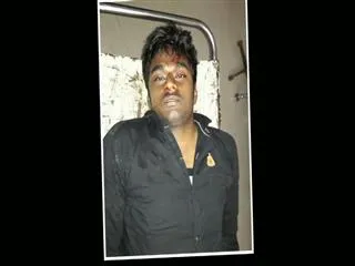 Medico student commits suicide at Nalgonda - Sakshi