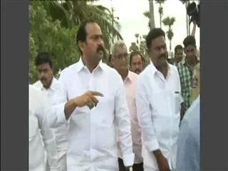 YSRCP, CPM Leaders visit Anand Aqua plant at mogalturu - Sakshi