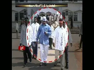 Police Officials to stuck in linking with nayeem case - Sakshi