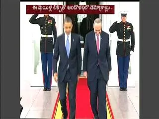 WikiLeaks reveals Barack Obama personal emails - Sakshi