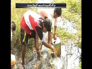 oil tanker roll over in SURYAPET - Sakshi