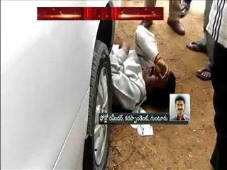 police attack on mandal education officer in guntur district - Sakshi