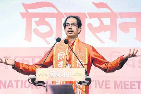 Shiv Sena party to go it alone in 2019 elections - Sakshi