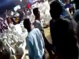 fans halchal in khaidi no 150 pre release function - Sakshi