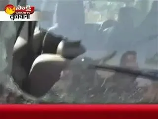 wife of congress candidate attacked in election campaign - Sakshi