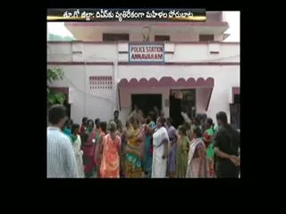 Villagers People Opposes Divis Company in East Godavari District - Sakshi