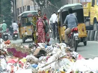 25 thousand fine if garbage fires in public - Sakshi