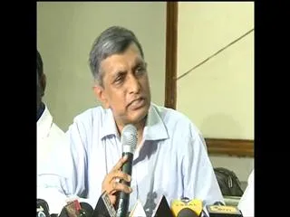 Loksatta Jayaprakash Naranyan Fire On Ap Cm Chandrababu Government - Sakshi