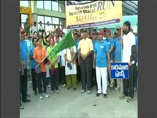 swachh bharat run in necklace road - Sakshi