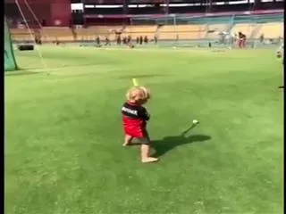 ab devilliers son abraham video gets more than 1 million views - Sakshi