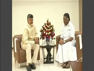 Panneerselvam meets chandrababu over telugu ganga water - Sakshi