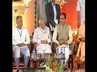 CM Shivraj Singh Chouhan speaks abot Lok Manthan - Sakshi